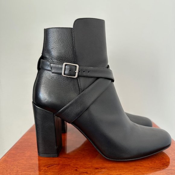 Saint Laurent Black Leather Ankle Boot - Picture 4 of 13